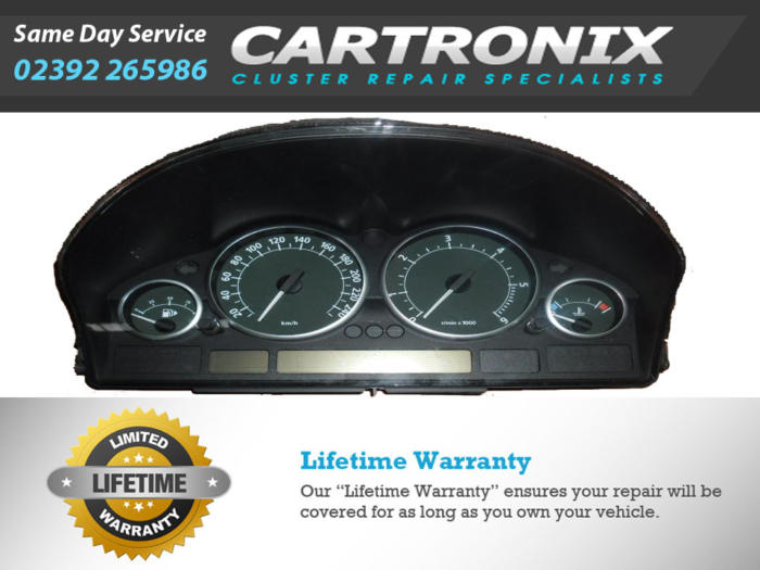 Instrument cluster for Range Rover featuring speedometer, tachometer, and fuel gauge.