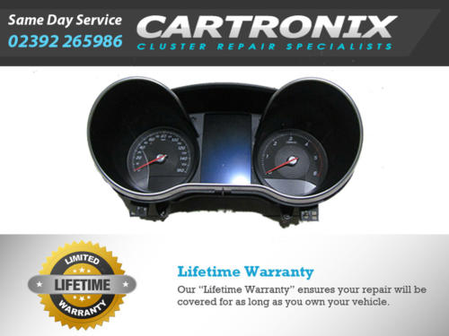 Dashboard cluster for Mercedes Vito W447 with speedometer and LCD display.